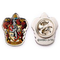 THE CARAT SHOP Harry Potter Gryffindor Crest pin badge