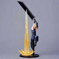 SQUARE-ENIX Final Fantasy VII Rebirth Cloud Strife figure 30cm