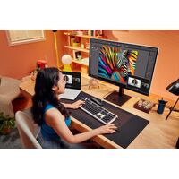 HP OMEN Transcend 31.5 inch UHD 240Hz OLED Gaming Monitor - Transcend 32