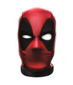 HASBRO Animatronic bust. Scale 1:1. Interactive head with APP. With more than 600 sentences. Move his eyes and eyebrows. Marvel Legends Deadpools Head Premium Interactive, Moving, Talking Electronic, App-Enhanced Adult Collectible, with 600+ SFX and Phrases. X4 1.5V C Alkaline batteries required. Not included.