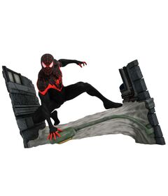 Marvel Comic Gallery Spiderman Miles Morales figure 18cm