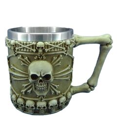 PUCKATOR Skull and Bone Game jug