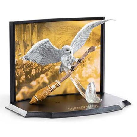 Toyllectible Harry Potter Hedwig w/Nimbus 2000 NN9732