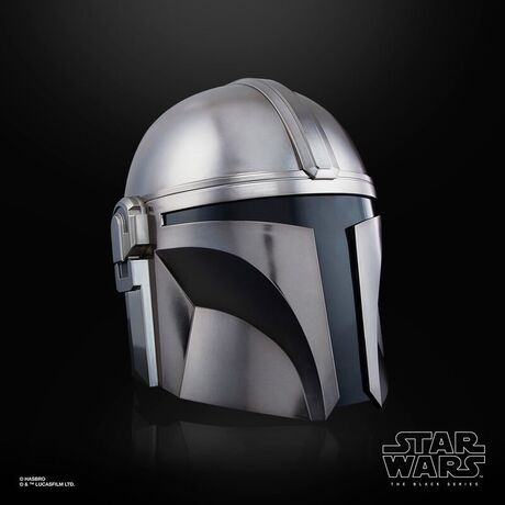 HASBRO Star Wars The Mandalorian electronic helmet