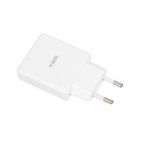 iBox ILUC43W mobile device charger Universal White AC Indoor