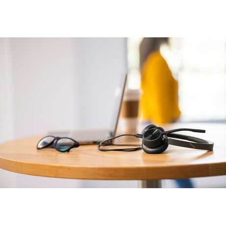 POLY Voyager 4320 Microsoft Teams Certified Headset +BT700 dongle +Charging Stand