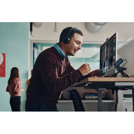Poly Voyager Focus 2-M USB-C-C Headset USB-C/A Adapter Charging Stand