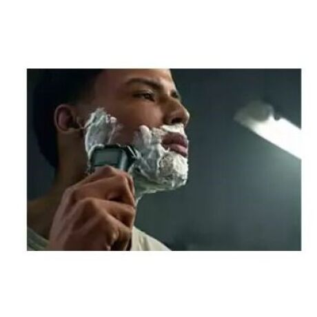Philips S5886/30 Series 5000 electric shaver for wet and dry shaving