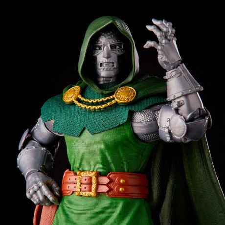 HASBRO Marvel Fantastic Four Dr. Doom figure 15cm
