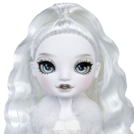MGA Shadow High Natasha doll