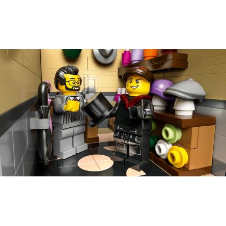LEGO ICONS 10350 Tudor Corner