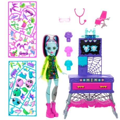 MATTEL Monster High Frankie Stein + Laboratory doll
