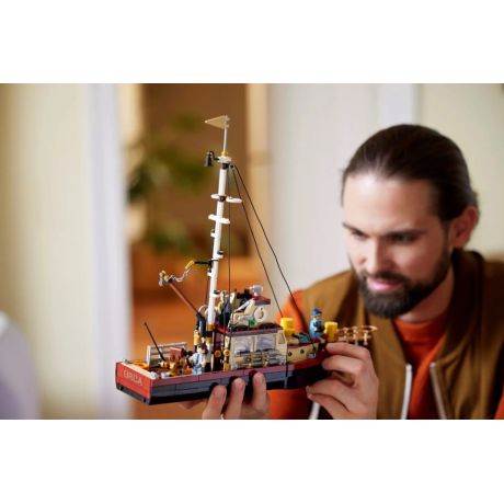 LEGO IDEAS 21350 Jaws