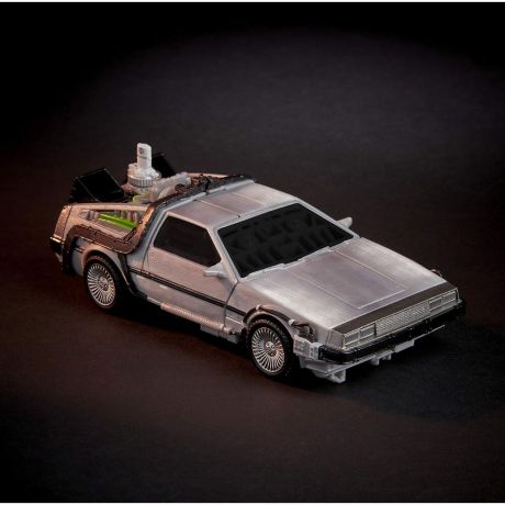 HASBRO Transformers Back to the Future Delorean Gigawatt figure 14cm HASBRO Transformers Back to the Future Delorean Gigawatt figure 14cm