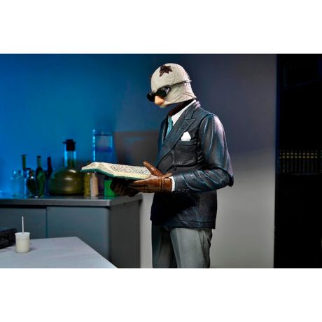 NECA Universal Monster Invisible Man figure 18cm