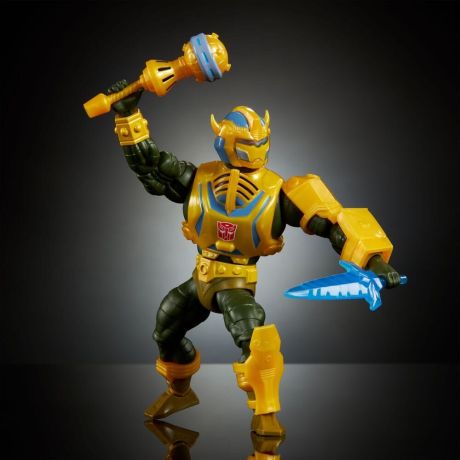 MATTEL Masters of the Universe x Transformers Bumblebee Armor Man-At-Arms figure 14cm