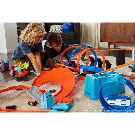 MATTEL Hot Wheels assorted Rapid Raceway Champion