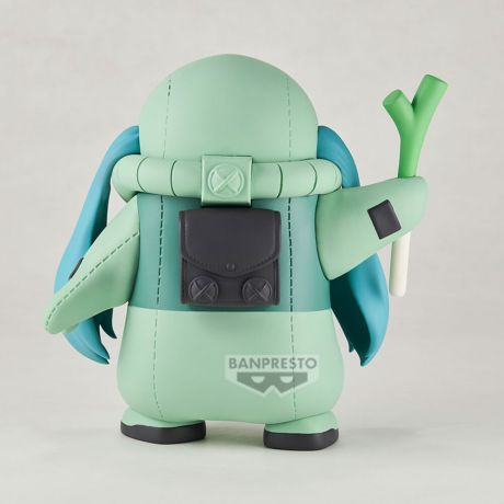 BANPRESTO Mobile Suit Gundam Hatsune Miku 45th Anniversary figure 15cm