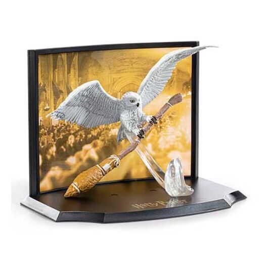 Toyllectible Harry Potter Hedwig w/Nimbus 2000 NN9732