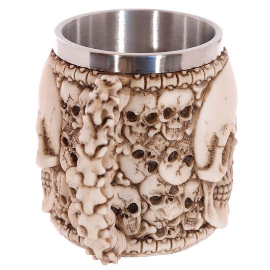 Multi Skull with Skull Emblem tankard 5055071710582