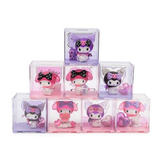 FAMOSA Hello Kitty Kuromi & My Melody Love Story assorted surprise figure