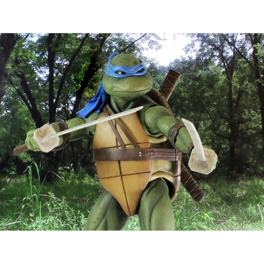 Teenage Mutant Ninja Turtles Leonardo articulated figure 42cm